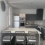 L'escale Atypique 3 Clermont-ferrand, Parking * كليرمونت-فيراند