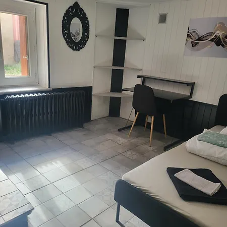 L'escale Atypique 3 Clermont-ferrand, Parking Apartment